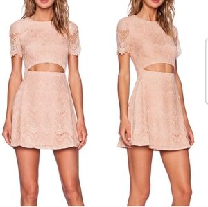 Stylestalker Maya Blush Pink Lace Cutout Front Mini Dress Size Small